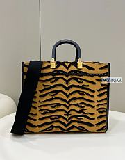 FENDI | Sunshine Medium Shopper Bag Tiger Motif - 35 x 31 x 17cm - 3