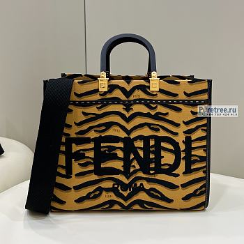 FENDI | Sunshine Medium Shopper Bag Tiger Motif - 35 x 31 x 17cm