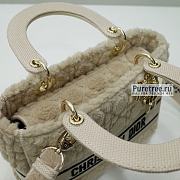 DIOR | Lady D-lite Medium Bag Beige Cannage Shearing - 24 x 20 x 11cm - 4