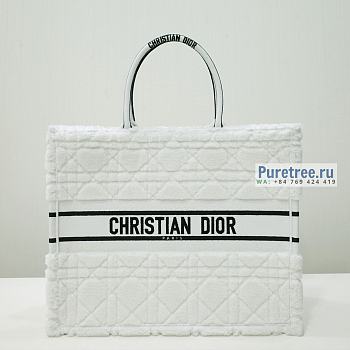 DIOR | Large Dior Book Tote Latte Cannage Shearling - 42cm