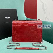 YSL | Sunset Medium Chain Bag Red Crocodile Embossed Leather 22x16x9 cm - 3