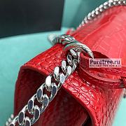 YSL | Sunset Medium Chain Bag Red Crocodile Embossed Leather 22x16x9 cm - 5