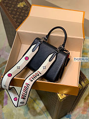 Louis Vuitton | Cluny Mini Black Epi Leather M58925 size 20x16x7.5 cm - 2