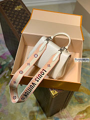 Louis Vuitton | Cluny Mini Quartz Epi Leather M58928 size 20x16x7.5 cm - 3