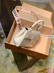 Louis Vuitton | Cluny Mini Quartz Epi Leather M58928 size 20x16x7.5 cm - 5