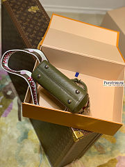 Louis Vuitton | Cluny Mini Smokey Brown Epi Leather M59108 size 20x16x7.5 cm - 5