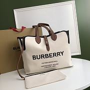 BURBERRY | Medium Logo Print Canvas Tote Bag Ivory/Brown size 35x15x31 cm - 1
