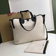 BURBERRY | Medium Logo Print Canvas Tote Bag Ivory/Black size 35x15x31 cm - 4