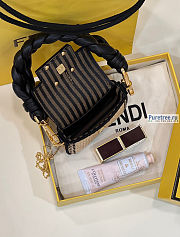 FENDI | Nano Baguette Charm Beige Raffia Charm Black size 11.5x2.5x7 cm - 5