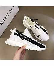 Givenchy Sneakers 01 - 3