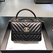 Chanel Trendy CC Black Flap Bag size 25 x 18 x 7 cm - 1