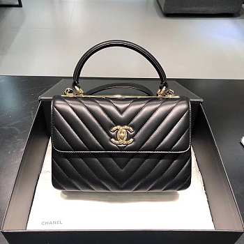 Chanel Trendy CC Black Flap Bag size 25 x 18 x 7 cm