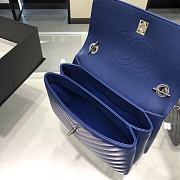 Chanel Trendy CC Blue Flap Bag size 25 x 18 x 7 cm - 6