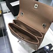 Chanel Trendy CC Light Brown Flap Bag size 25 x 18 x 7 cm - 5