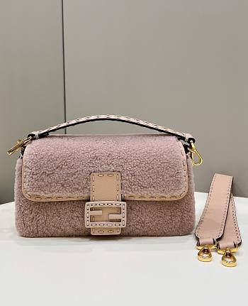 FENDI | Baguette Pink Sheepskin Bag size 27×6×15 cm