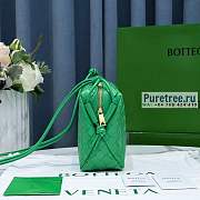 Bottega Veneta | Small Loop Camera Bag Green size 22x15.5x9 cm - 5