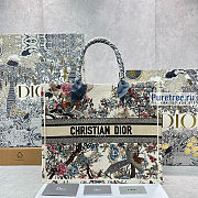 DIOR | Large Book Tote Ecru Multicolor Dior Jardin d'Hiver Embroidery 41.5 x32x15 cm - 1