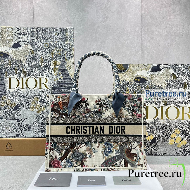 DIOR | Medium Book Tote Ecru Multicolor Dior Jardin d'Hiver Embroidery 37x28x16 cm - 1