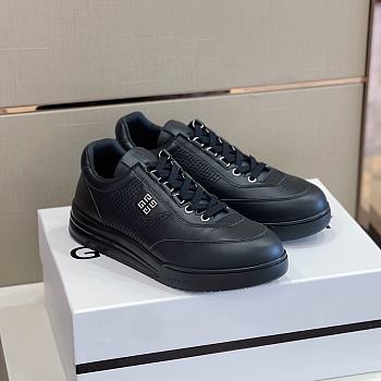 Givenchy Sneakers 03