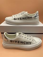Givenchy Sneakers 04 - 3