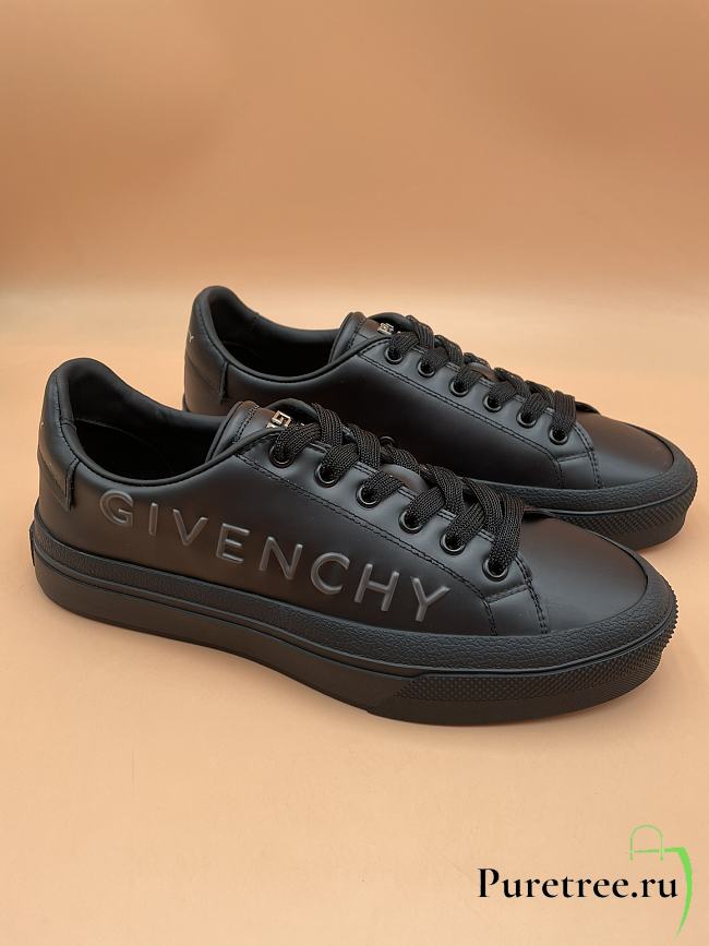 Givenchy Sneakers 05 - 1