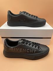Givenchy Sneakers 05 - 3
