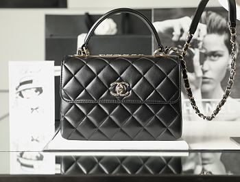 Chanel Trendy CC Flap Bag Black size 25x17x12 cm