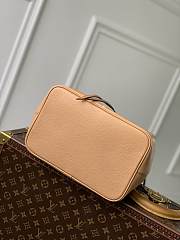 Louis Vuitton | NÉONOÉ MM Arizona Beige/Cream Bicolor Monogram Empreinte - 4