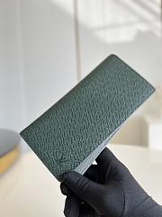 Louis Vuitton | Brazza Wallet Dark Green Taiga Leather size 19x10x2 cm - 6