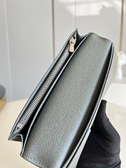 Louis Vuitton | Brazza Wallet Dark Green Taiga Leather size 19x10x2 cm - 4