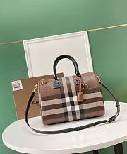 Burberry Medium Check Bowling Bag Dark Brown size 30x15x21 cm - 1