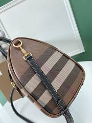 Burberry Medium Check Bowling Bag Dark Brown size 30x15x21 cm - 2