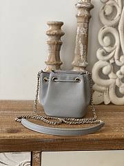 Chanel Affinity Mini Bucket Bag Gray Grain Leather 12.5x10x7.5 cm - 2