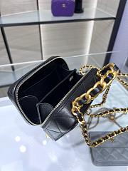 Chanel Vanity With Chain Black Lambskin AP2874 size 14 x 9 x 6 cm - 4