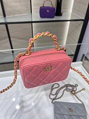 Chanel Vanity With Chain Pink Lambskin AP2874 size 14 x 9 x 6 cm - 4