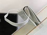 Celine Trapeze Triomphe Bag In Shiny Calfskin White 26.2 x 14.5 x 2 cm - 3