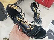 YSL Cassandra Sandals In Patent Leather With Gold-Tone Monogram - 5