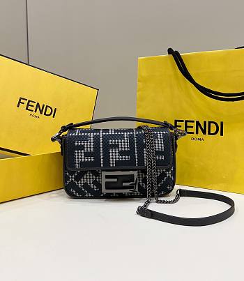 Fendi Baguette Mini Gray Houndstooth Wool With FF Embroidery 19x11.5x4 cm
