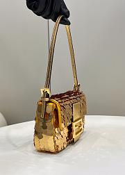 Fendi Mini Baguette 1997 Gold-colored Leather & Sequinned Bag 19x6x11 cm - 5