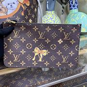 Louis Vuitton Neverfull MM Monogram with Dogs size 32 x 29 x 17 cm - 6