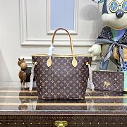 Louis Vuitton Neverfull MM Monogram with Dogs size 32 x 29 x 17 cm - 5