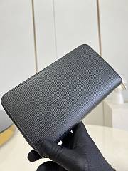 Louis Vuitton Zippy Organizer Epi Leather Iin Black 21x12x2 cm - 3