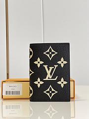 Louis Vuitton Passport Cover Black/Beige Monogram Empreinte 10x14x2.5 cm - 1