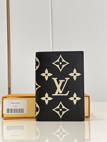 Louis Vuitton Passport Cover Black/Beige Monogram Empreinte 10x14x2.5 cm
