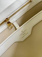Louis Vuitton Capucines BB White Calfskin Leather 27x18x9 cm - 3