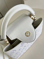 Louis Vuitton Capucines BB White Calfskin Leather 27x18x9 cm - 5