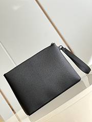 LV Aerogram iPad Pouch Black M69837 size 30 x 22 x 5cm - 4