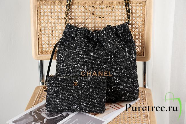 Chanel 22 Handbag Black Tweed & Gold-Tone Metal - 1