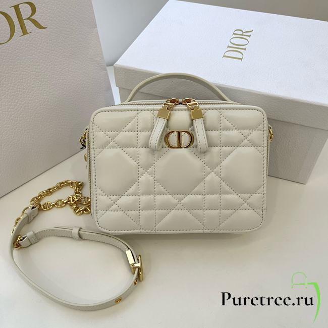 Dior 30 Montaigne Box Bag White Leather 19x14x5 cm  - 1