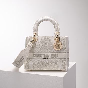 Dior Medium Lady D-Lite Bag White Dior Around the World Stella Embroidery